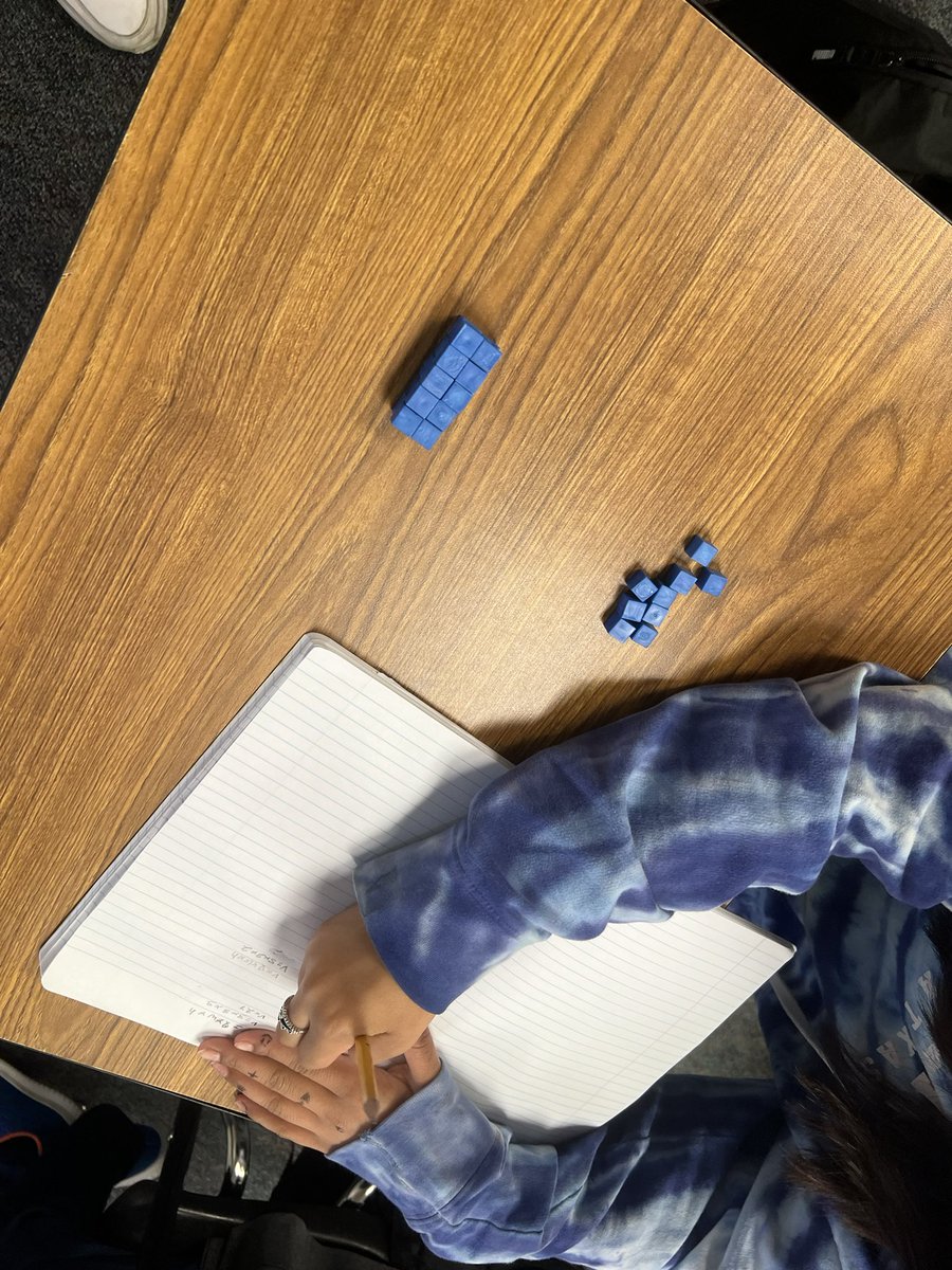 Students finding volume using unit cubes in math. #5thgrademath #manipulatives <a href="/AlvinISD/">Alvin ISD</a> <a href="/AlvinISD_Math/">𝔸𝕝𝕧𝕚𝕟 𝕀𝕊𝔻 𝕄𝕒𝕥𝕙</a> <a href="/AlvinISD_EL/">Alvin ISD EB & Cultural Service Department</a> <a href="/WaltDisneyElem/">Walt Disney Elem</a>