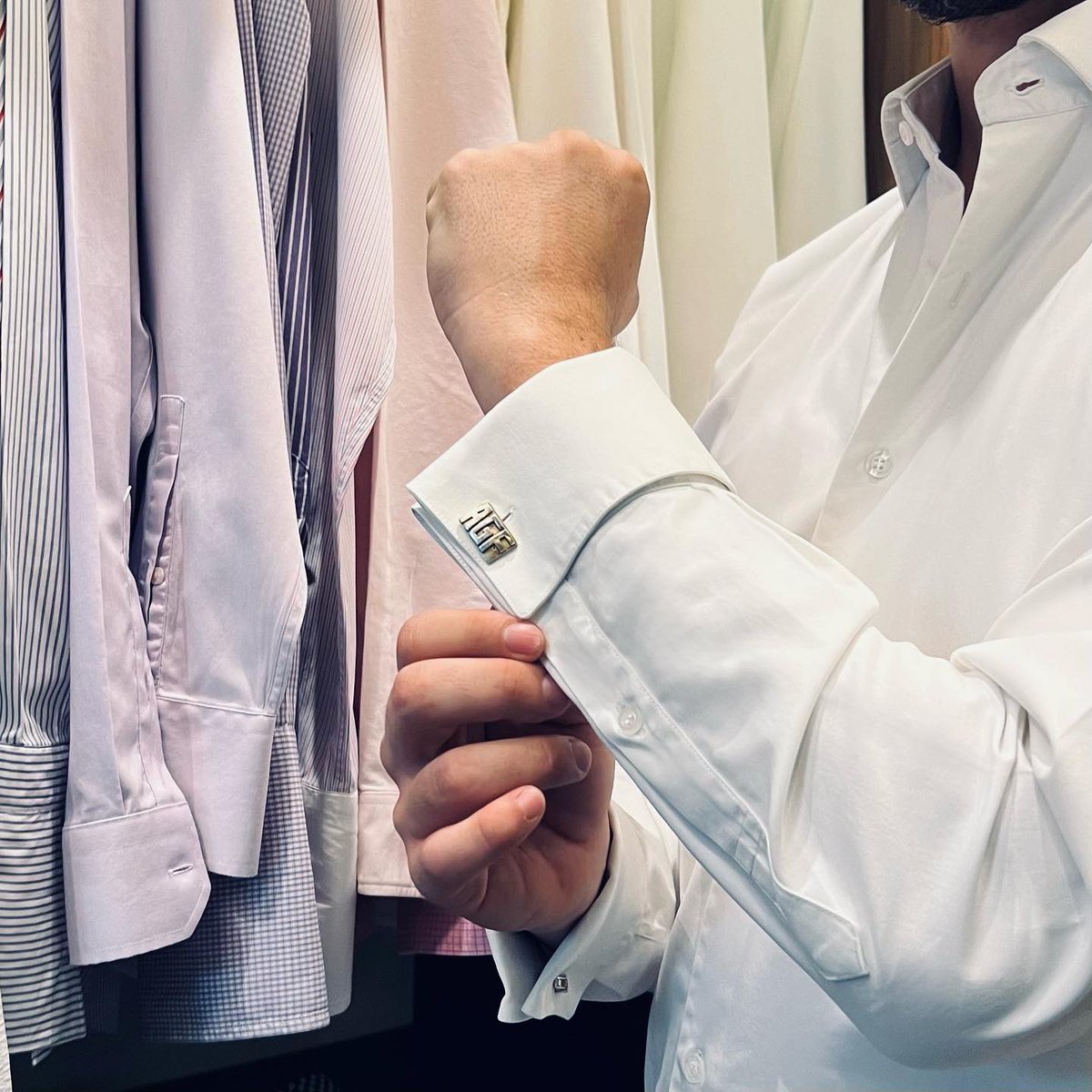 AlvaroGordoa's tweet photo. En tu clóset empieza todo. Es el vínculo entre tu intimidad y tu vida pública. Es el puente entre lo que eres y lo que deseas lograr. ¡Organiza tu clóset y organizarás tu vida!
.
.
.
#Closet
#ClosetDetox
#ElMétodoPORTE
#ImagenEsPoder https://t.co/p6XaQbhaQE