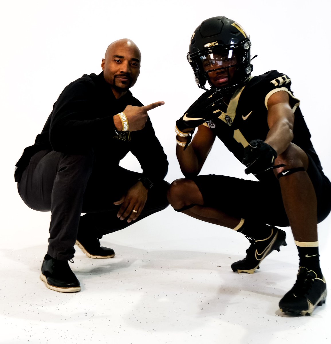 Had a Great time at Wake Forest!! 🎩 <a href="/JA_Adams06/">James Adams</a> <a href="/CoachBradLambo/">Brad Lambert</a> <a href="/CoachPwilli/">Paul Williams</a> <a href="/BenMoore247/">Ben Moore</a> #GoDeacs