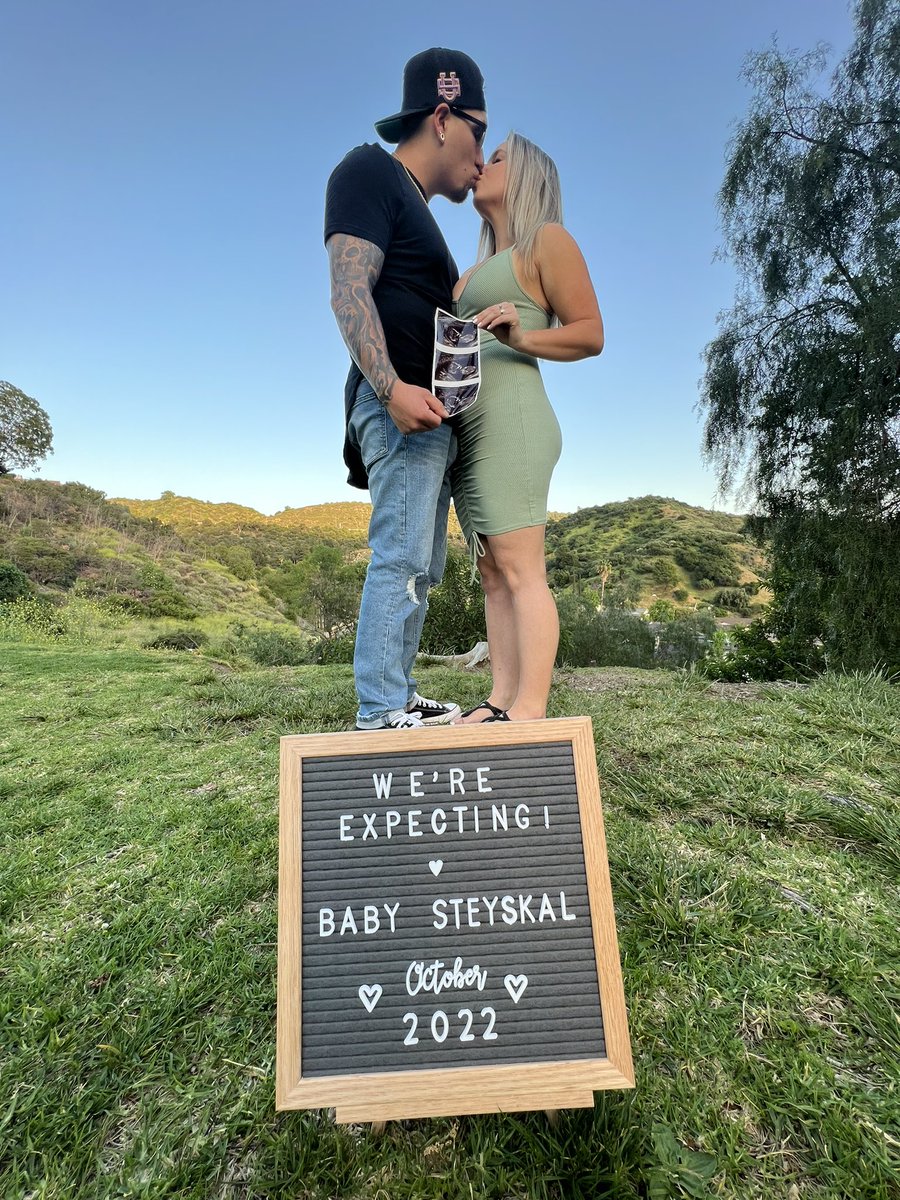 thatkidrayy23's tweet photo. October 2022 🤩 https://t.co/Aynymz41By