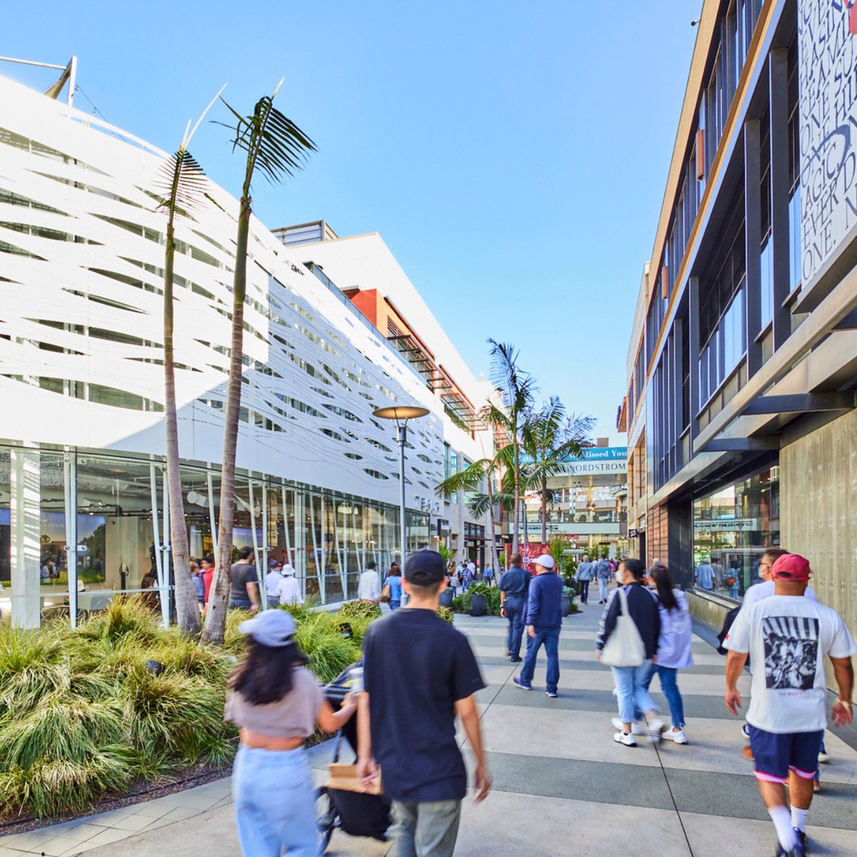 Santa Monica Place tweet media