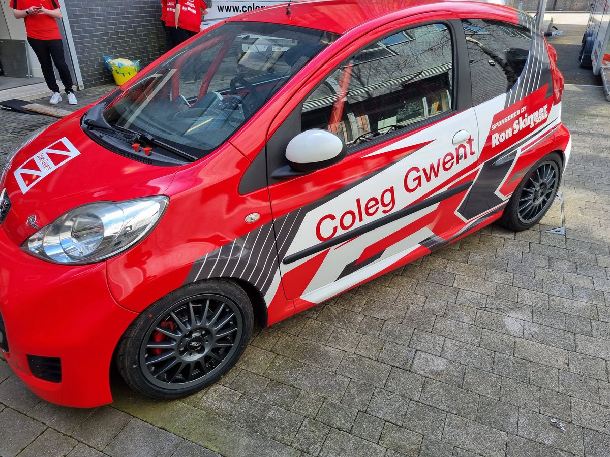 Dan Lockett tweet media