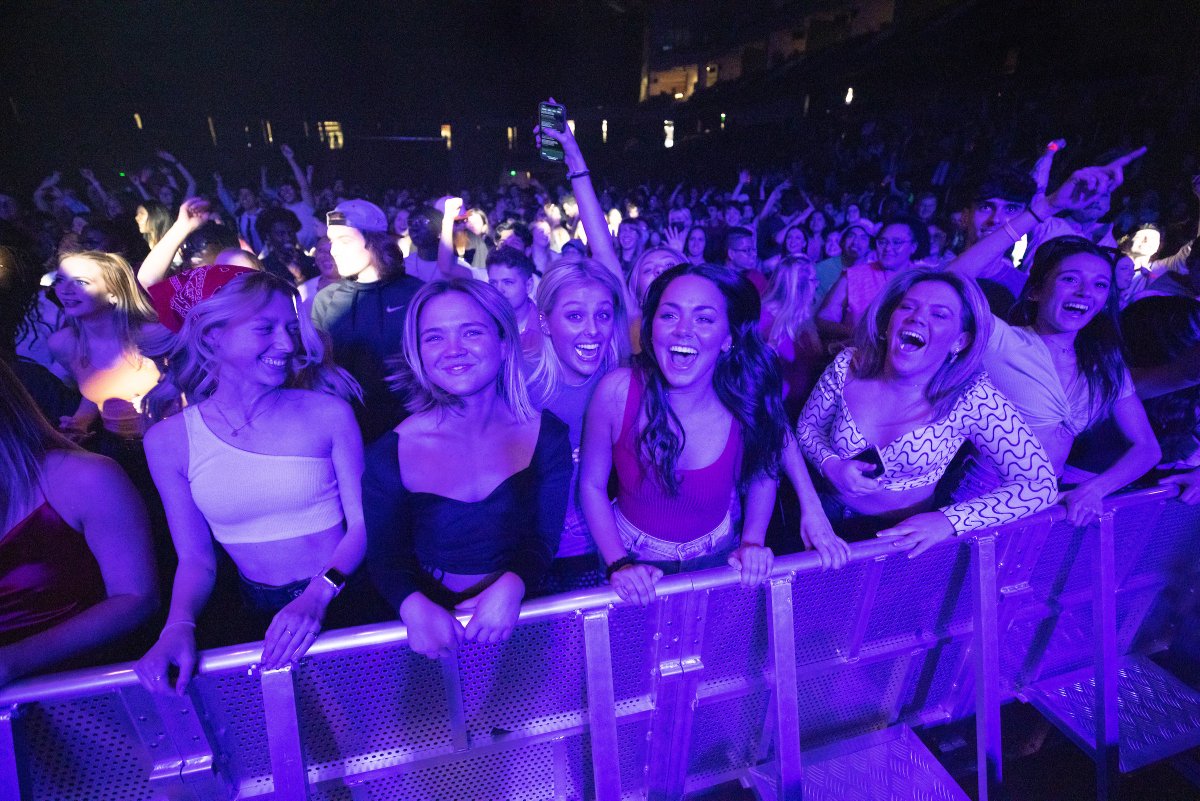 UNOmaha's tweet image. Last night was one for the books, Mavericks! 🎶 (@MavPro)