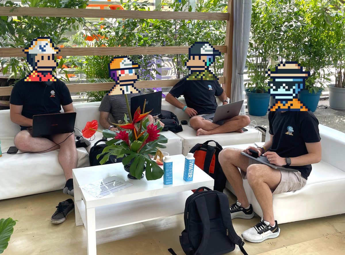 A2KDeFi's tweet photo. It's #MonkeTime 

@MonkeDAO Townhall https://t.co/gd5OCc0vx0