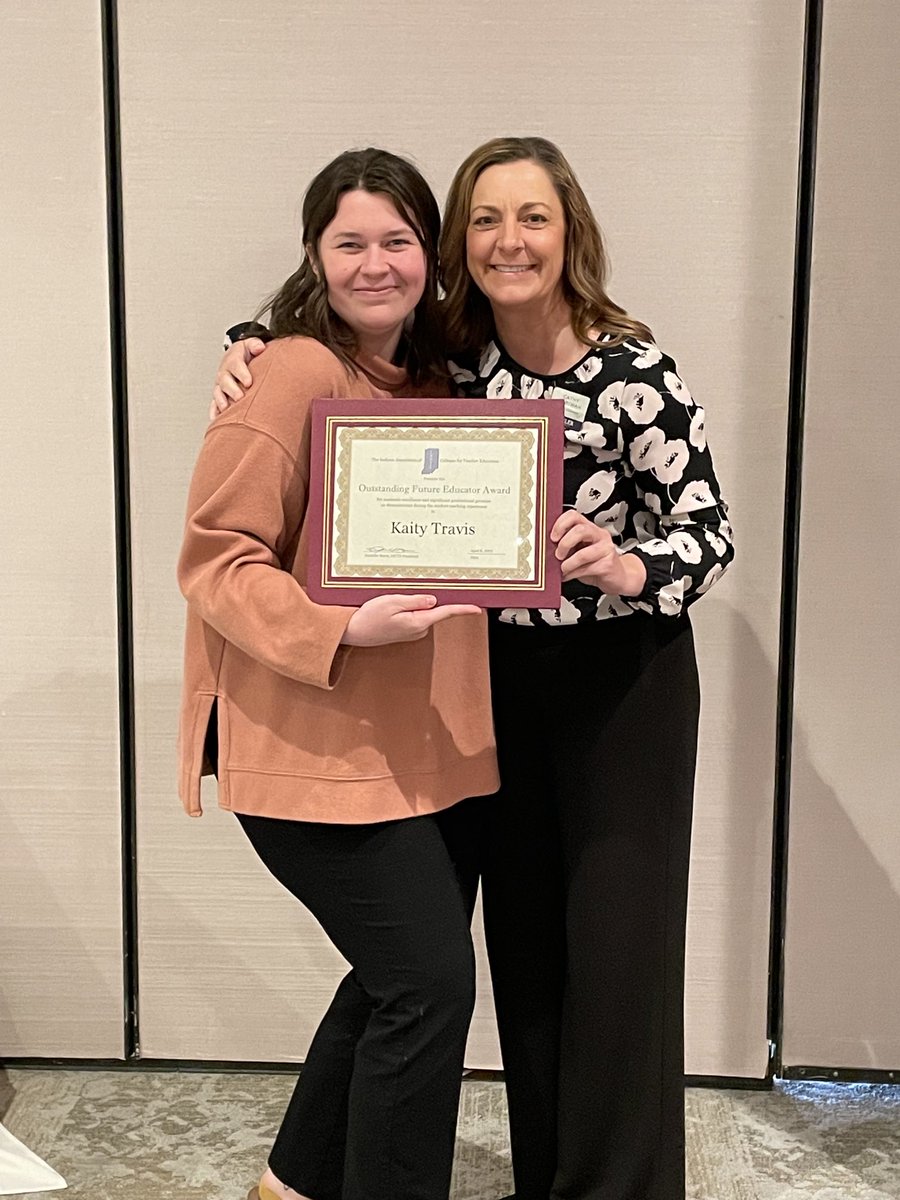 Cathy_Hargrove's tweet photo. Gratitude for our future educators. Congratulations to ⁦@ButlerCOE⁩ ⁦@MsTravis12⁩ ⁦@CameronBania⁩and Hannah Stigter for being honored at ⁦@inaacte⁩. https://t.co/FYb7JRWEHS