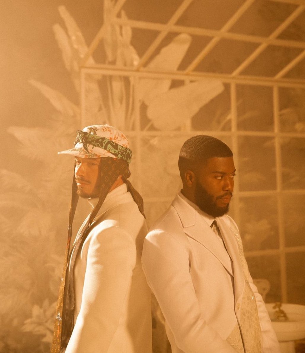 khalidrewind's tweet photo. One year ago today, J Balvin and Khalid released their collaboration, Otra Noche Sin Ti 🌙 https://t.co/6WS0oAIzK7