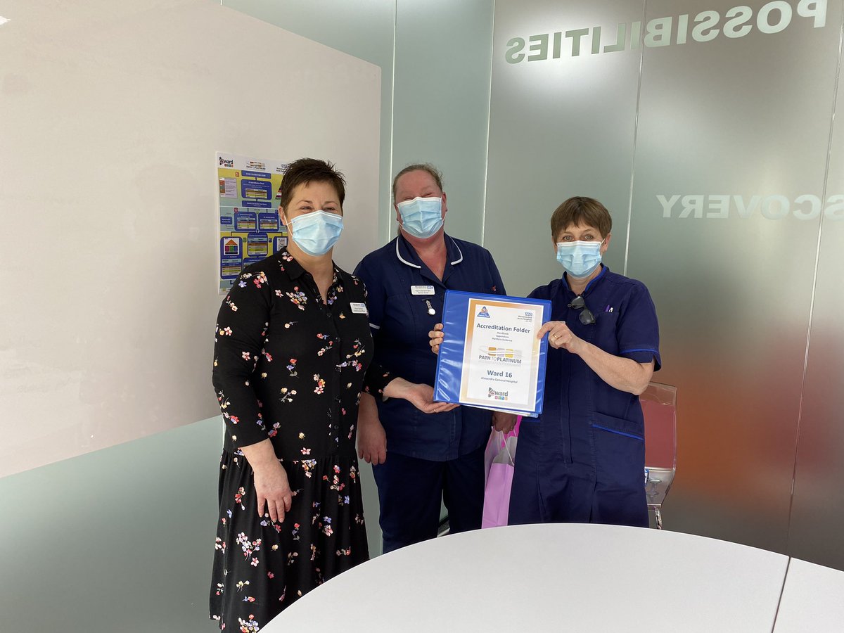 JackieE98151429's tweet photo. It has been a long journey in our ward accreditation programme, #path2platinum, but we got there, celebrating the hard work and dedication from our ward staff. First 5 wards recognised for consistently improving quality of care for patients. @PaulaGardner64 https://t.co/hPSsRI6sht