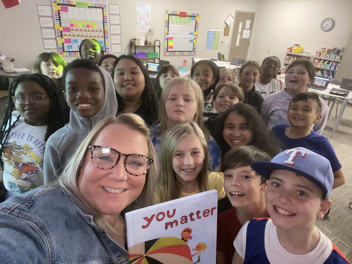 We’ve been book’d again! We loved this book and it’s message. It led to great discussions. <a href="/ruthcherryelem/">Ruth Cherry Elementary School</a> @KatyDuke82 <a href="/RoyseCityISD/">Royse City ISD</a> #schoollibrarymonth #wevebeenbooked