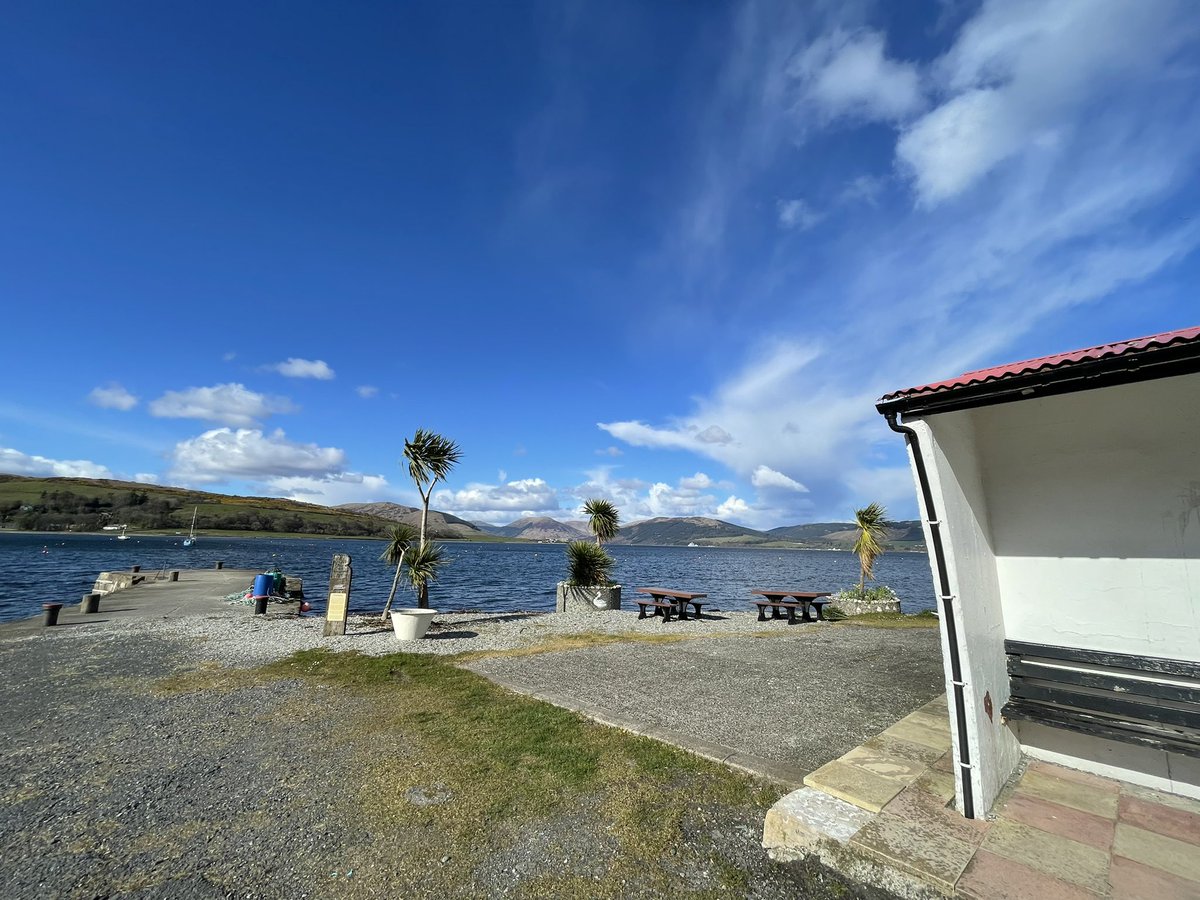 Wonderful evening outside The Anchor Tavern as our team puts the final touches to the pub before our opening at 3pm on Wednesday. Friendly people, great range of alcoholic and non alcoholic drinks and magnificent views. @thesundaytimes says Bute is the best place to live in 🏴󠁧󠁢󠁳󠁣󠁴󠁿!