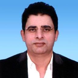 MariumBilalPTI's tweet photo. عمران ریاض ملیحہ ہاشمی ارشاد بھٹی يہ قوم کا وہ سرمايہ ہيں جنہيں خريدنے کے لئے ڈالر کی اوقات کم پڑ گئ ہمارا میڈیا بھی بکا ہوا ہے انٹی عمران ہوگے تو ہی کام چلے گا۔
سچ بولنے کی یہاں سزا دی جاتی ہے. 
#جیت_ہوگی_خودداری_کی 
#کپتان_بمقابلہ_امریکی_ایجنٹ https://t.co/2vIMN8VI8U
