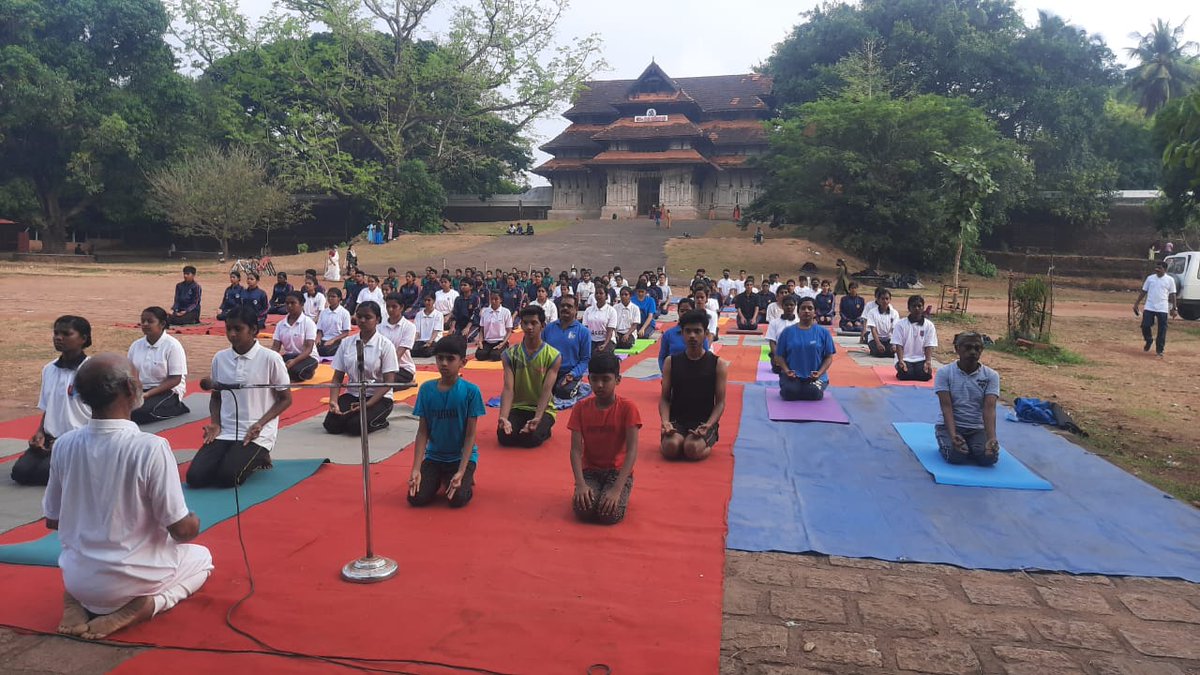 mdniy's tweet photo. Glimpses from today's Yogotsav countdown programme held at Thrissur, Kerala.
With just #74daystoIDY, MDNIY in collaboration with Universal Yoga Consciousness conducted Yoga session based on Common Yoga Protocol with the participation of youths and NCC cadets infront of https://t.co/GcxJ275cJY