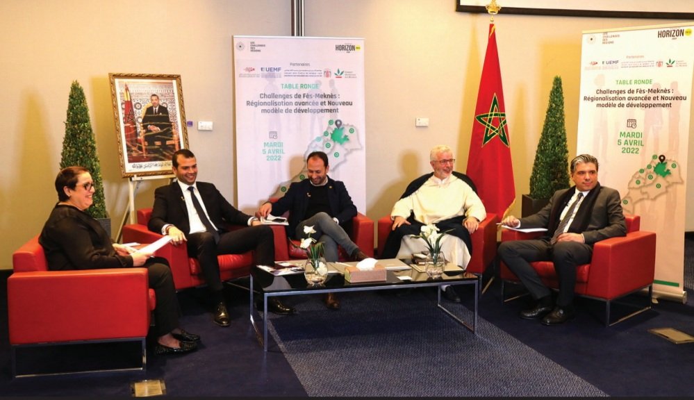 Ravi d'avoir pris part au panel sur la ré-émergence économique de la région #fes_meknes 🚀 organisé par LesECO.ma Retrouvez le live 👇 
youtu.be/uipcOHup2Kk