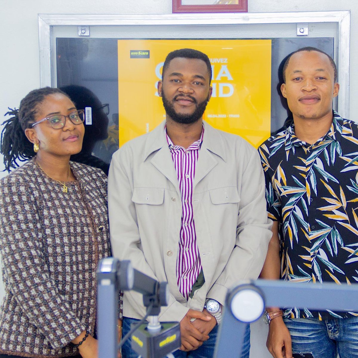 Gadsem_1's tweet photo. Reçu ce mercredi à la radio @kivustars dans l’émission @goma_stand_up , pour parler des difficultés que rencontrent nos jeunes artistes et opérateurs culturels de #Goma . 

Etant l’initiateur du Label @focus_music_entertainment_drc œuvrant dans la promotion des jeunes talents … https://t.co/t8SCsTN4kv