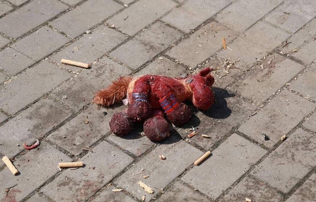 A children's toy covered in blood at the train station in #Kramatorsk.