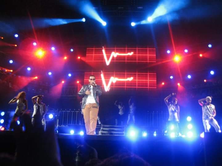 luispadilla_20's tweet photo. Después de 11 años! Te volveré a ver @daddy_yankee #Trujillo2011 #Trujillo2011Perú #BIGBOSS #ElJefe #LEGENDADDY https://t.co/le807DniPD