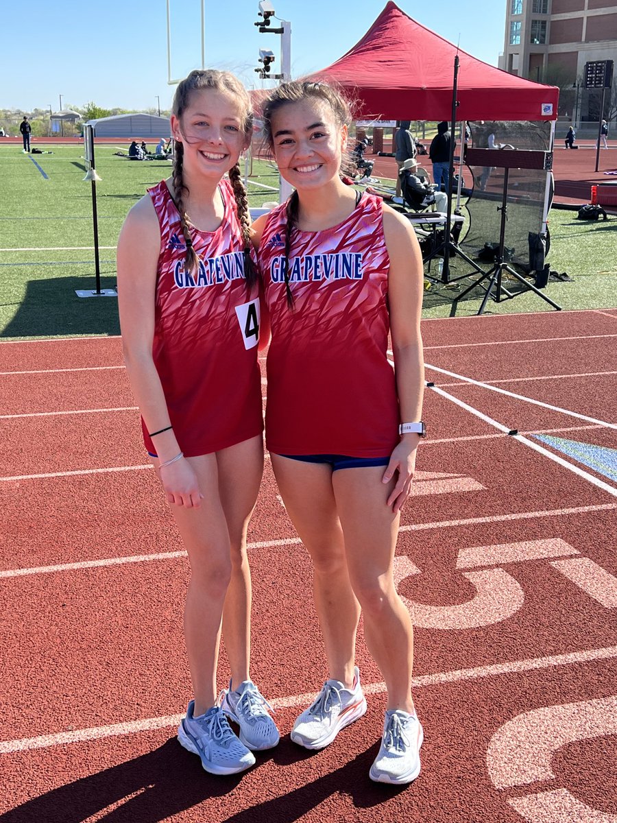 Emmy Mangham 🥇and Katelyn McCown 🥉start the day with a strong 3200 at the District 6-5A Track &amp; Field Championships.  Both advance to the Area Meet.  ⁦<a href="/GrapevineXC/">Grapevine High School Cross Country</a>⁩