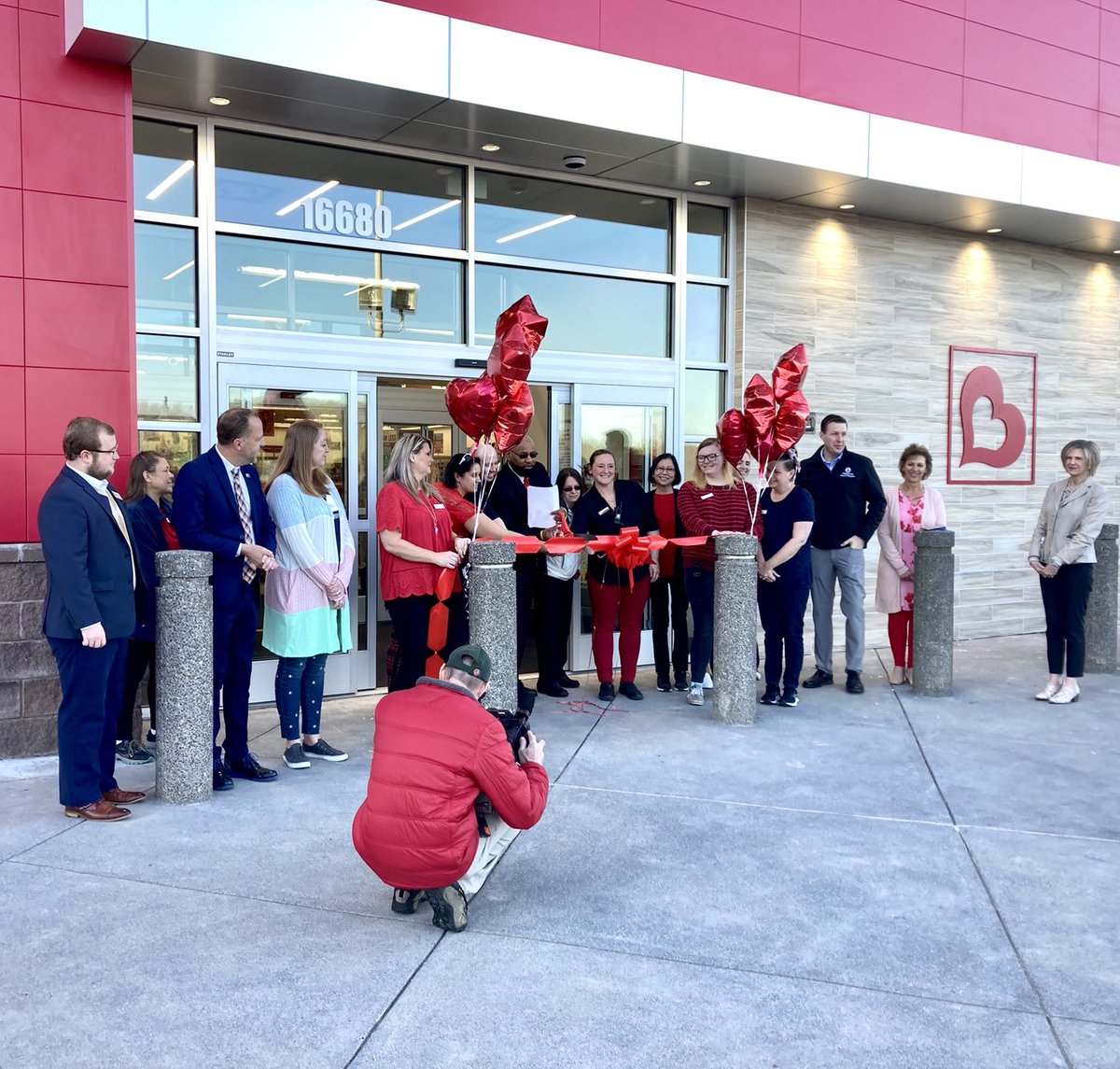 IsraelOQuinn's tweet photo. Congratulations to @Burlington on the ribbon cutting of their new Bristol location! ✂️ We also appreciate their support of @BVPSDistrict! https://t.co/LwLGzWABYc