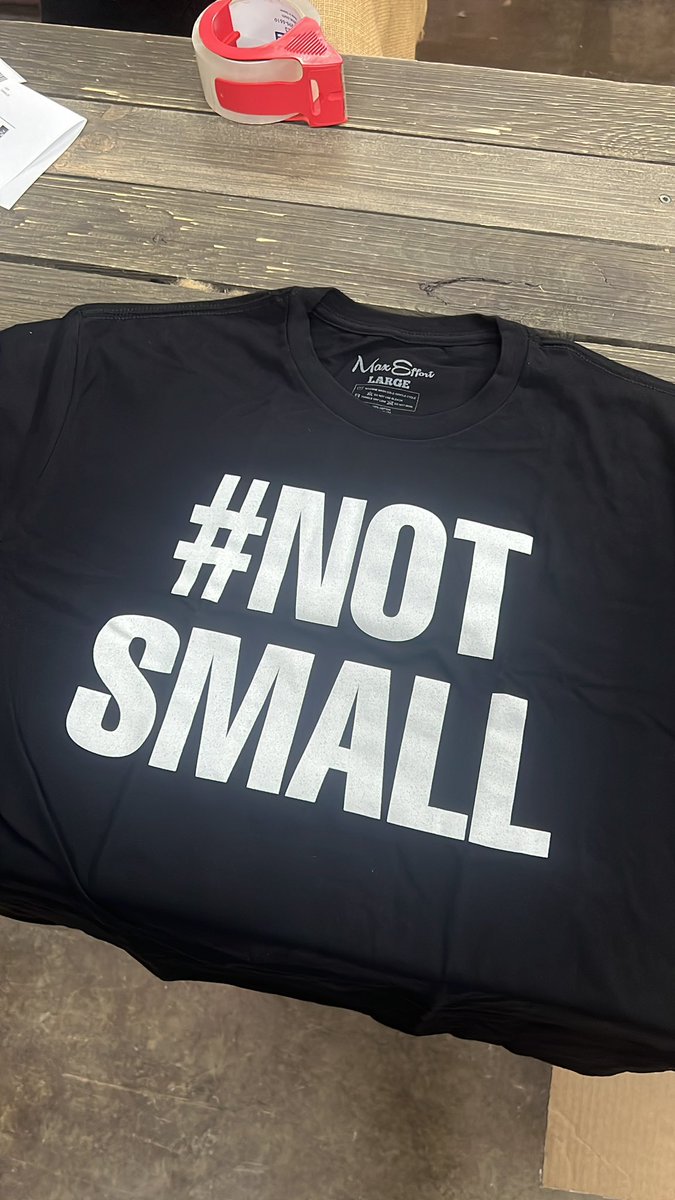 coachsusac's tweet photo. Elon, I heard your new @Tesla headquarters is going to be #NotSmall

Let us up your swag &amp; join you on this mission of being not small. @elonmusk @maxeffortmuscle https://t.co/cVQYLU8Iba