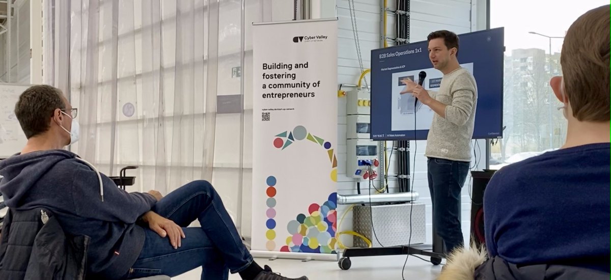 Week two of the #CyberValley #Startup #Incubation Program 🐣 // Concerning themselves with problems regarding #ai regulations, #datausage, #drones, #decisionmaking, #learning, and virtual #workouts, the six teams put themselves in the shoes of their potential customers. (1/2)