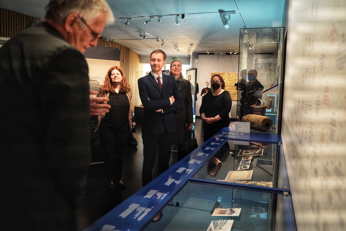 MPKretschmer's tweet photo. #Herrnhut ist kein gewöhnlicher Ort, sondern auch Marke und Botschafter in die Welt. Vor 300 Jahren von protestantischen Glaubensflüchtlingen gegründet, entwickelte sich die Stadt rasch zu einem Zentrum einer global vernetzten kirchlichen Erneuerungsbewegung. (SK) https://t.co/pVksGk9wNl