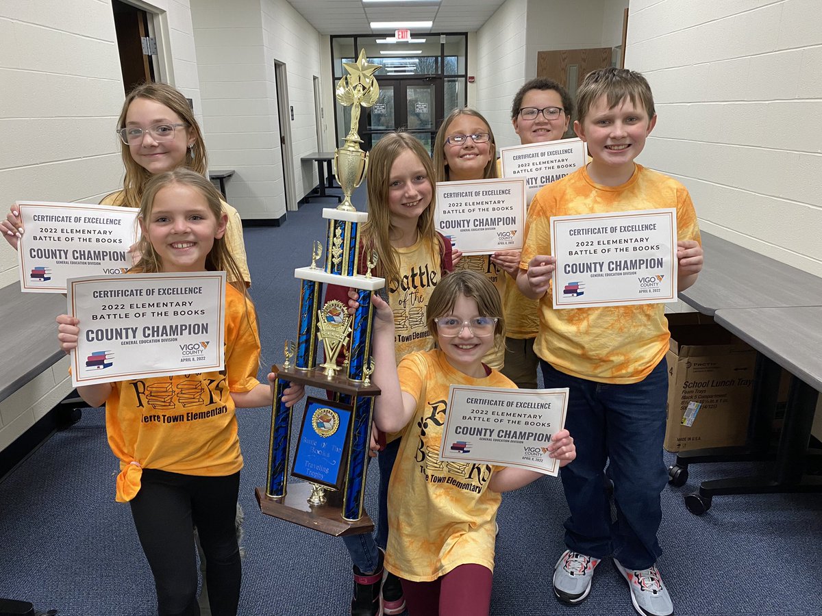 TribStarJoe's tweet photo. The Terre Town Elementary team is the GE winner of the Battle of the Books. https://t.co/TF7rQJQqzX
