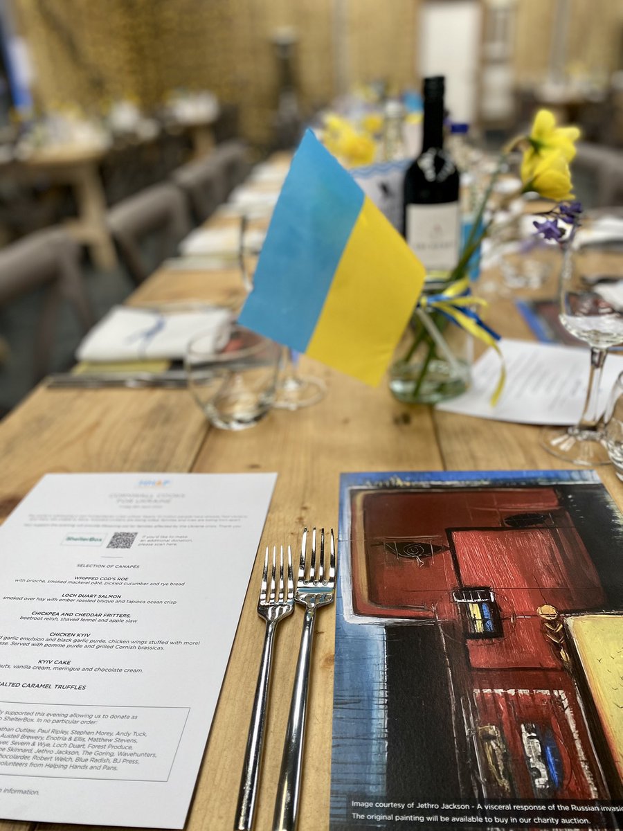 Cornwall Cooks for Ukraine 🇺🇦 Things are taken shape very nicely at @trevearfarm for tonight’s charity dinner for @ShelterBox ❤️