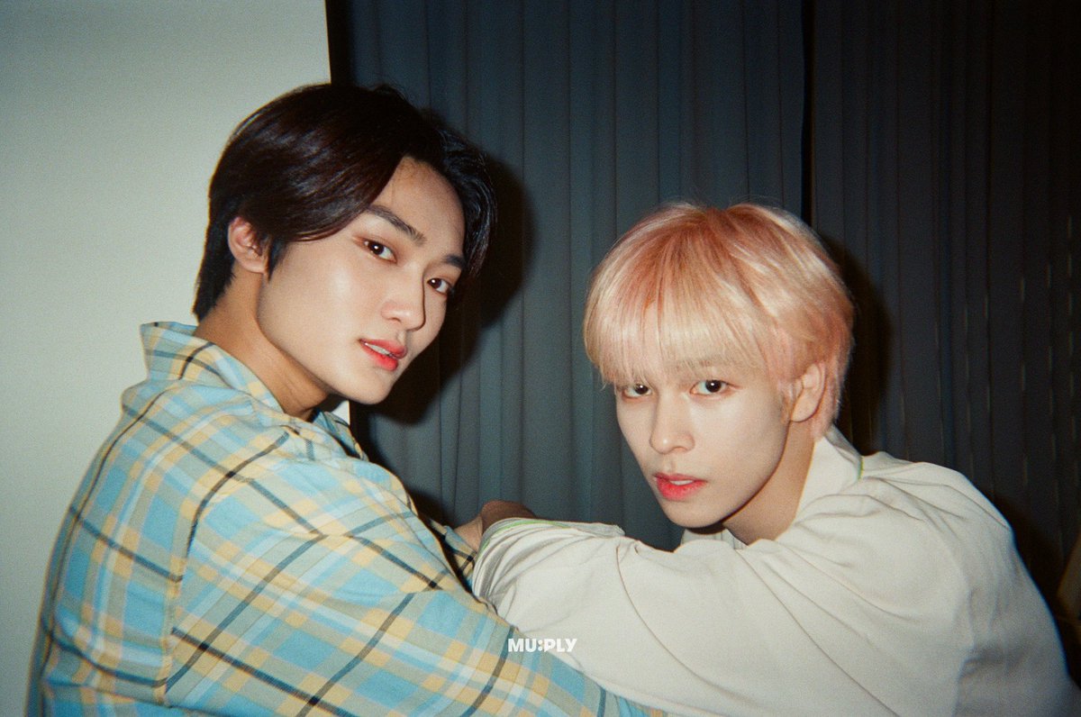 KTYfoIder's tweet photo. taeyoung is always by serim's side🥺💗 https://t.co/7Ch4rRfFw3