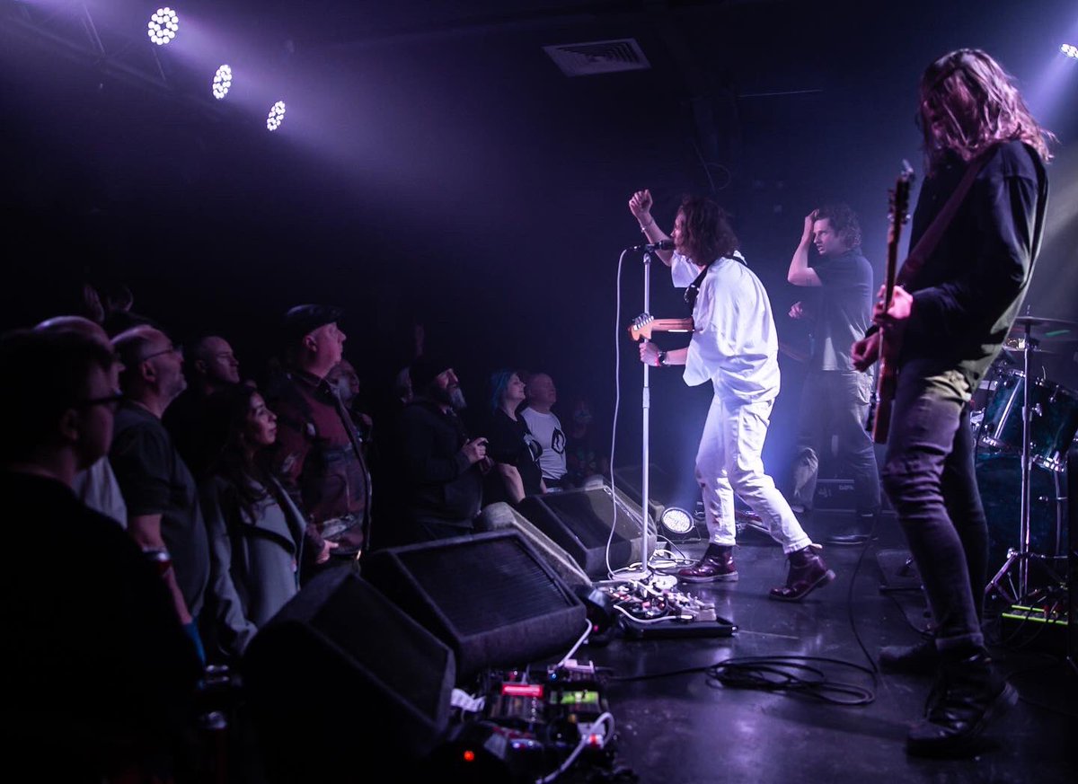 fleurneale's tweet photo. Part 3- Terrific night at the @OsloHackney last night in London catching up again with the lads from @octoberdrift on the last night of their UK your. Their new record is due out in September - can.not.wait! @PhysEdRecs #octoberdrift #physedrecordings #oslo #hackney #oslohackney https://t.co/xpbHB7bW7Y