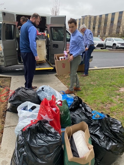 Bancroft4Vets's tweet photo. Bancroft was pleased to welcome the @VM_Center Team & Executive Director Joe Brooks to our offices as we completed our March Food Drive. Along with our partners, we were able to collect enough items to fully restock their pantry. #FoodDrive #GiveBack #ServiceToVeterans #ThankYou https://t.co/F3lIEvuNql