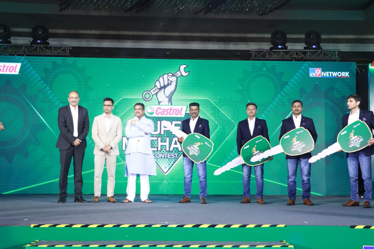 Dharmendra Pradhan (@dpradhanbjp) on Twitter photo I compliment <a href="/Castrol_India/">Castrol India</a> and <a href="/TV9Bharatvarsh/">TV9 Bharatvarsh</a> for equipping our cars and bike mechanics with market-ready skills, providing a platform to demonstrate their talent and earn recognition at a national scale and also for igniting the spirit of #SeekhengeJeetengeBadhenge. I compliment <a href="/Castrol_India/">Castrol India</a> and <a href="/TV9Bharatvarsh/">TV9 Bharatvarsh</a> for equipping our cars and bike mechanics with market-ready skills, providing a platform to demonstrate their talent and earn recognition at a national scale and also for igniting the spirit of #SeekhengeJeetengeBadhenge.