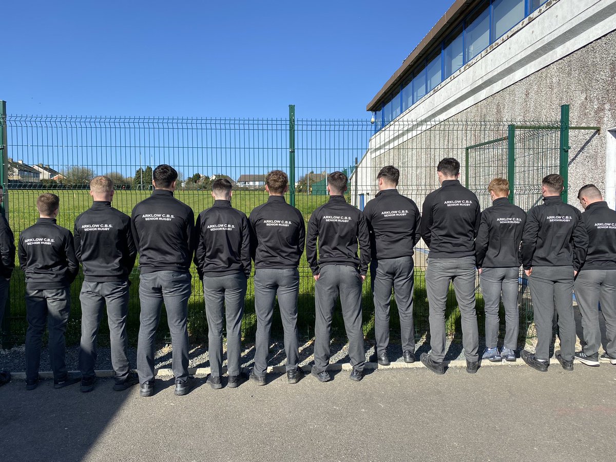 ArklowCBS's tweet photo. Our senior rugby team were presented with these stylish half-zips today in recogniton of their amazing achievement of reaching the Leinster Final for the first time last month.

#modelstudents #seniorrugby #halfzips https://t.co/YStPCZmPhH