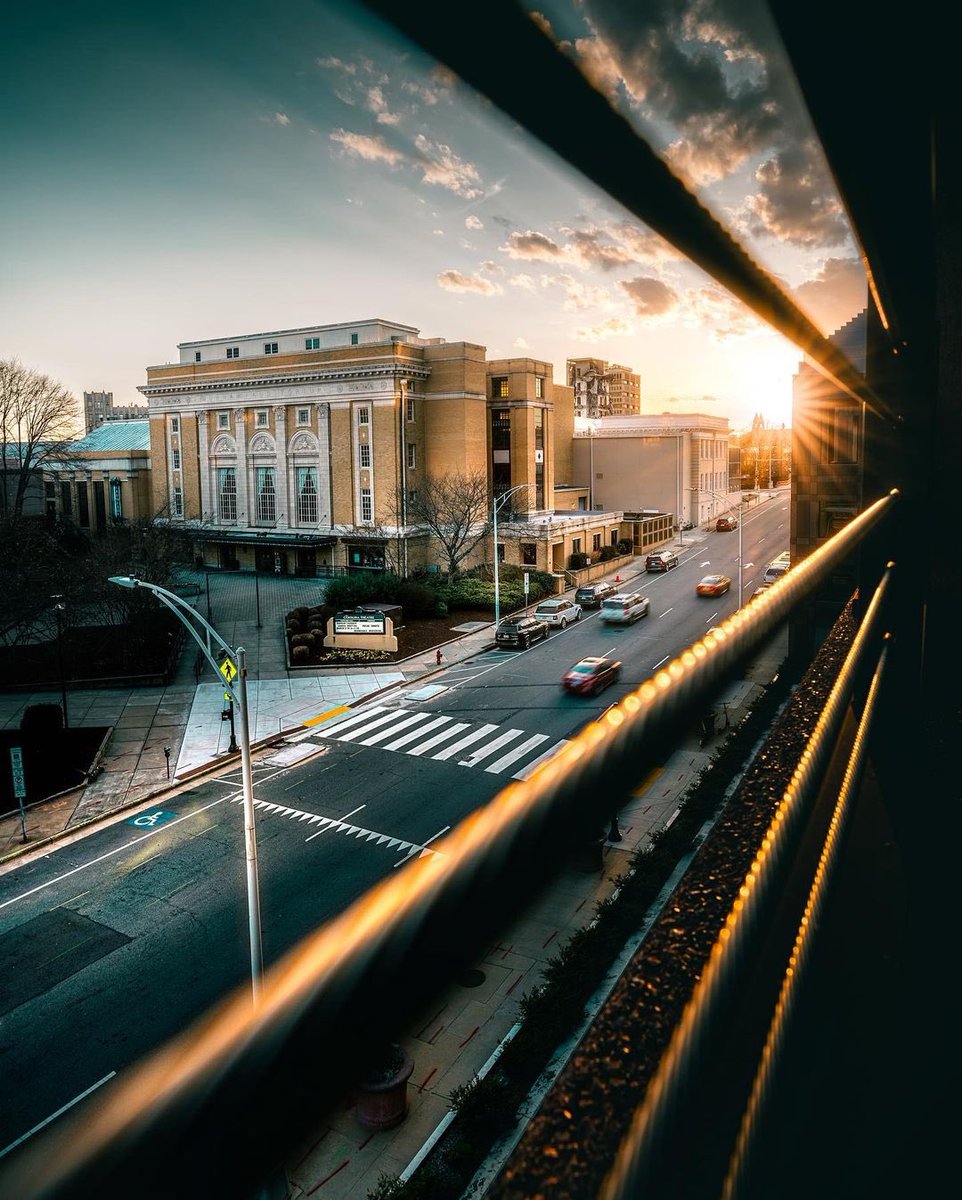 DurhamNC's tweet photo. Sun peeking out ☀️ https://t.co/7y0UskrXwm