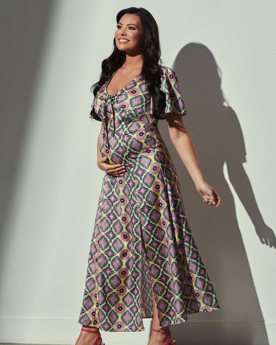 Dorothy_Perkins's tweet photo. Jess Wright Spring / Summer β22 is still having a major moment β¨β¨β¨
Drop 2 has officially landed π€
https://t.co/wdvJQukOFB π
#DPLoves #dorothyperkins #JesswrightxDP #JWxDP #maternitystyle #maternityoutfit #springdress #floraldress #mididress https://t.co/QVZT2VFLi2
