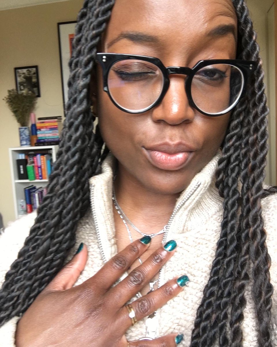 SareetaDomingo's tweet photo. Mani Friday. H’obsessed with this nail colour so I’m #BringingThesetotheTL #SansFilter #Aqua #Hello #Random #ShinyNose💅🏾😜🤓 https://t.co/mUkHSZka3o