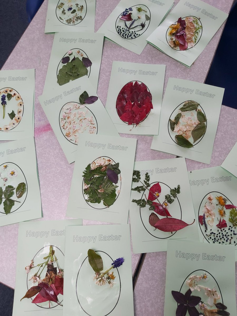 Beautiful Easter Card creations with <a href="/ChilternYR/">ChilternYR</a>, <a href="/ChilternY1/">ChilternY1</a>, <a href="/ChilternY2/">ChilternY2</a>, <a href="/ChilternY5/">ChilternY5</a> and <a href="/ChilternY6/">ChilternY6</a>! Using only leaves and flowers that had fallen to the ground 🍃 @ChilternSch