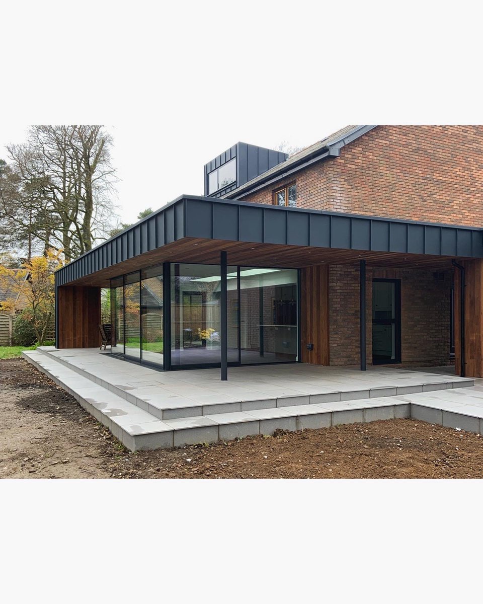 More photos of our recently completed project on the edge of the Brecon Beacons. Can’t wait to revisit once the landscaping is more established <a href="/Fineline_al/">Fineline Aluminium</a> <a href="/smashleydavies/">Ashley Davies</a> 

Hats off to @RickyBessent + Co. for navigating the challenges of Covid to bring this project to fruition.