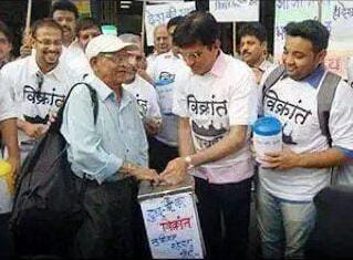 RahulGa37649113's tweet photo. ये हुई ना बात...
सोमय्या पिता पुत्रास ट्रॉम्बे पोलीसांकडुन समन्स...
उद्या सकाळी ११ वाजता चौकशी साठी हजर राहण्याचे आदेश...
बाप बेटे जेल मधे जाणार...
#VikrantFiles
#ArrestKiritSomaiya
#Arrestnilsomaiya
#KiritTheScammer
#MumbaiPolice https://t.co/jciXlw3uWl