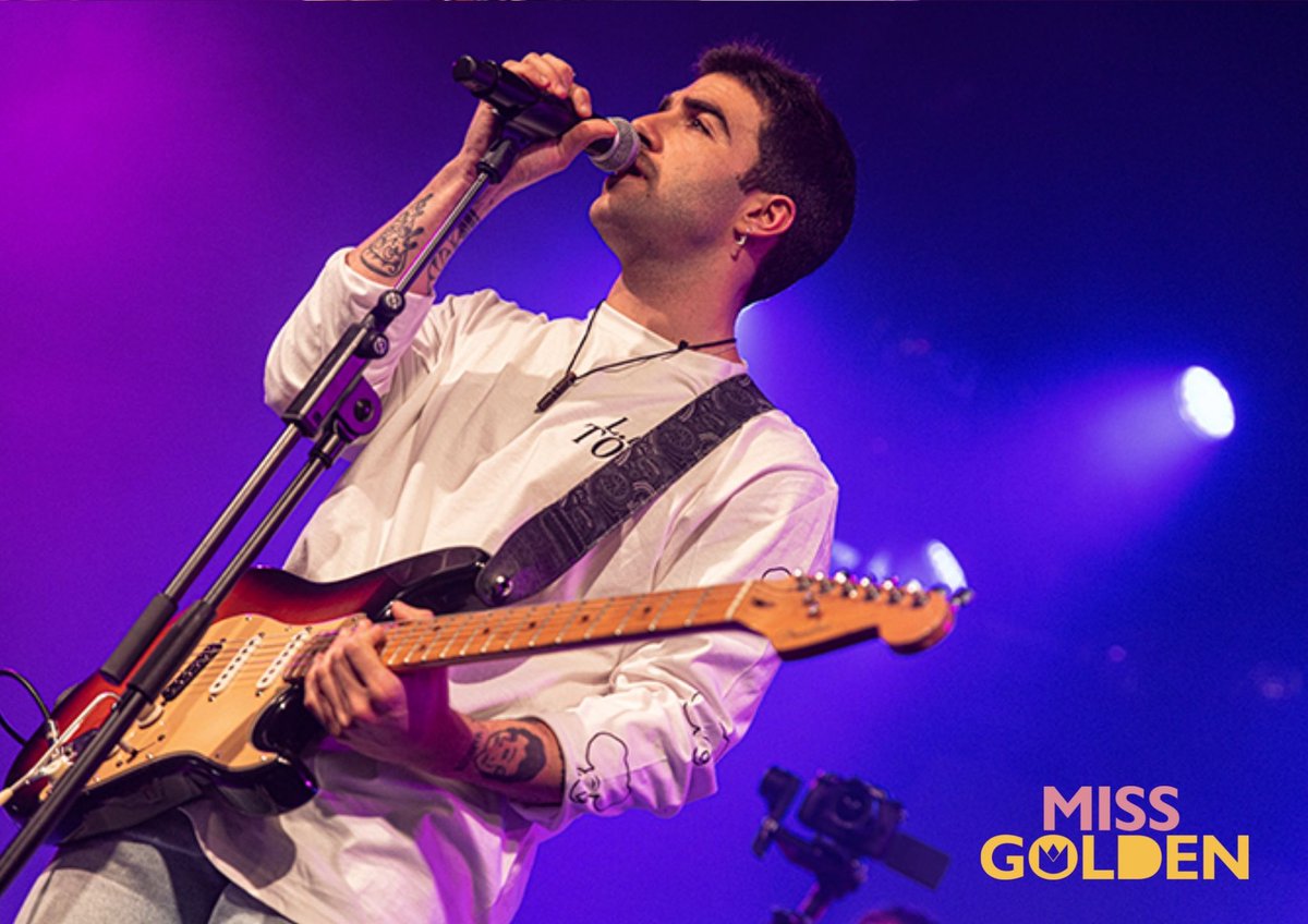 MissGoldenMag's tweet photo. ¡Talento y energía a partes iguales! @alvarito_deluna “Levantó al Sol” el pasado domingo en La Riviera de Madrid.☀️🥰🙌🏻

📸: @ruth_morales https://t.co/EytEHWtz4c