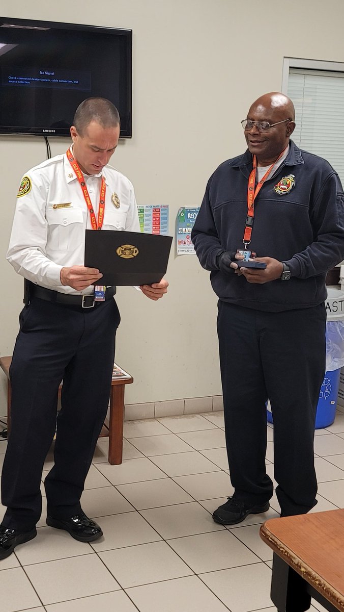 FBTurfAndy's tweet photo. Congratulations to Capt. Cherry who is retiring today after 35 years of service with @CharlotteFD ! @CFD_Alarm @RegE_TJohnson https://t.co/Mt8QDuHRgb
