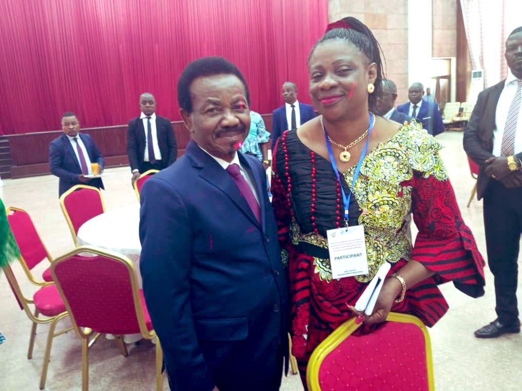 PazMiluta_pm's tweet photo. Retrouvaille Historique entre la Sénatrice Colette Lukamata et son frère Mboso Nkodia aujourd’hui À la Conférence qui a tablé sur la sécurité alimentaire et la malnutrition au palais du peuple organisée par lui même le président de la chambre basse du parlement Christophe Mboso https://t.co/tsQxbuHzaR