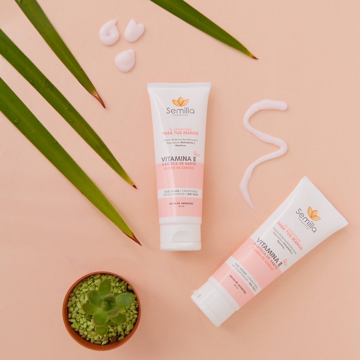 Semilla_ok's tweet photo. 🌱¿Cómo ser parte del cambio?
Con nuestro nuevo packaging de crema de manos logramos reducir en un 63% el plástico utilizado. ♻️
👊🏼Debemos involucrarnos y ser parte si queremos lograr un cambio, todas las pequeñas acciones suman!
Sumate vos también🌎
#nomásplástico #menosplástico https://t.co/pJzDKNdnl3