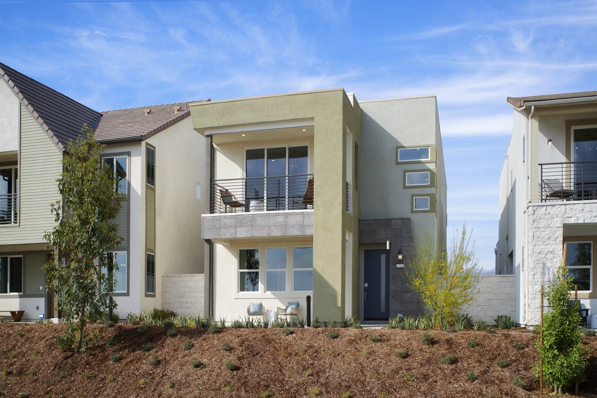 ValenciaSoCal's tweet photo. Can't wait to live in Valencia? You're almost home... Move-in ready residences by Lennar are now available. Visit https://t.co/NuawnM4HHI to learn more. 

#Valencia #FivePoint #FivePointValencia #SantaClaritaHomes #NewHomes #ValenciaHomes #NewHomesforSale #SoCal https://t.co/505D3jC4rM