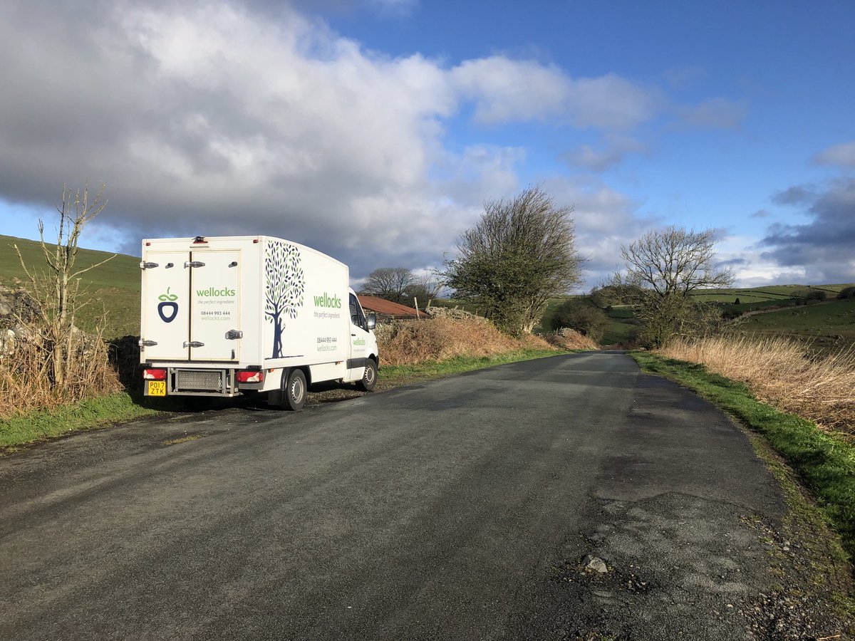 shornby69's tweet photo. Another busy week done.   Newcastle, Lakes, Dales, Sunderland, Hexham, Morecambe.  3 days off now.  I have a list 😀😀🚛🚛#wellocks https://t.co/ppyfXlZzM1