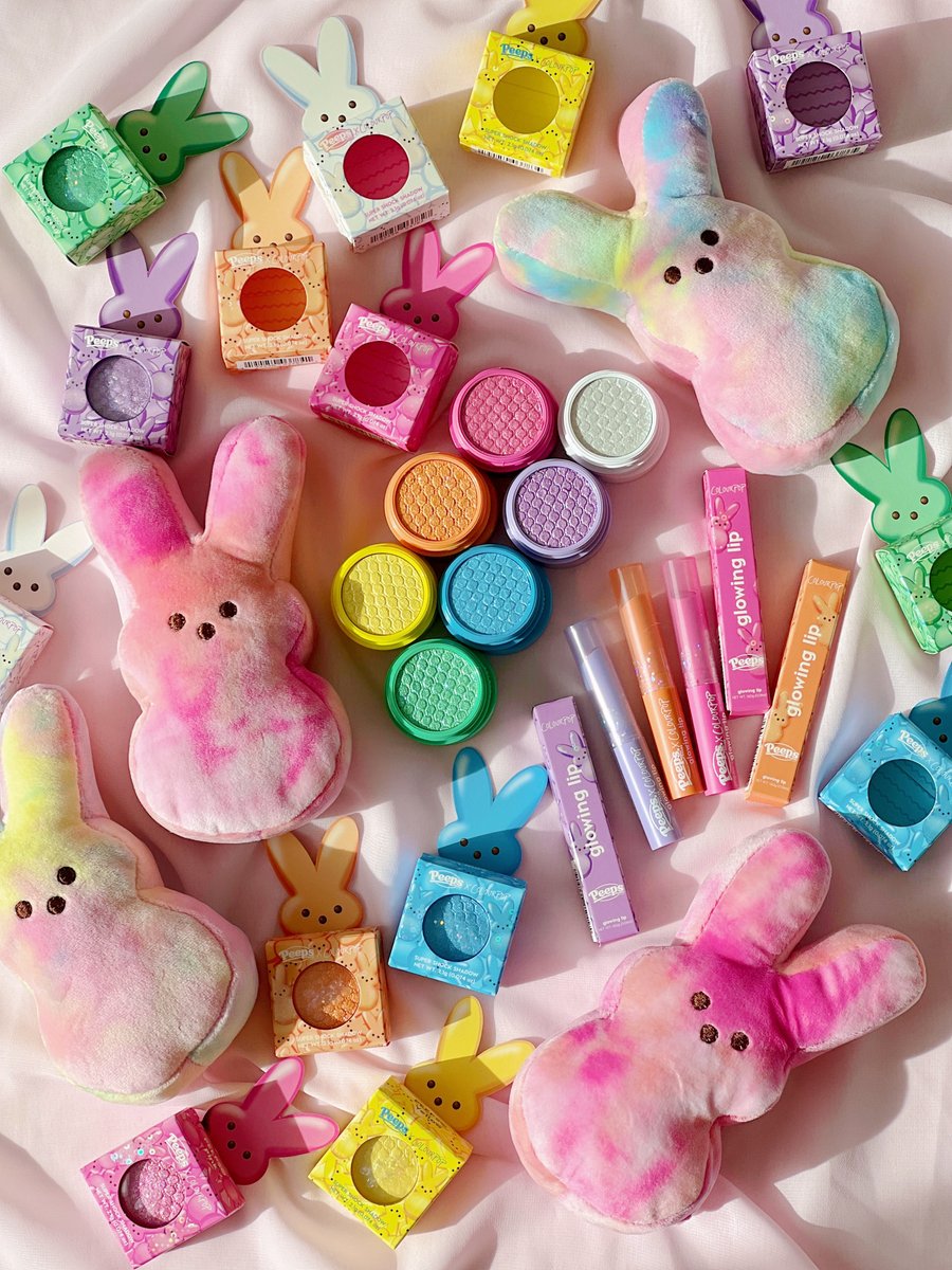 ColourPopCo's tweet image. #GIVEAWAY We’re celebrating this collection with a giveaway! 4 winners will receive ColourPop’s PEEPS® Collection + 1 will receive the above &amp;amp; $50 e-gift card to shop peepsandcompany.com! 👀🌈

HOW TO ENTER 
✨ Follow us @colourpopco
✨ Like &amp;amp; RT
✨ Reply w/🌈

📷: @hellolpcm