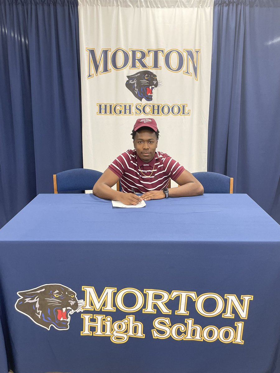 A_Hollis5 tweet media