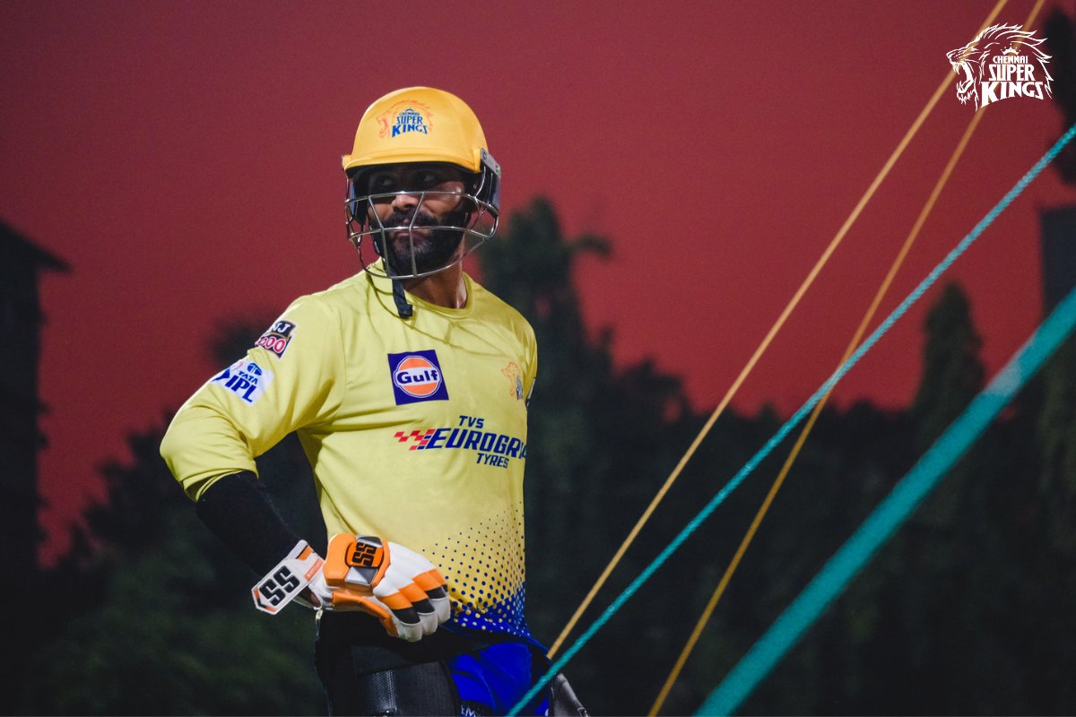 ChennaiIPL's tweet photo. The Dawn is set to take on the sunrise! 🦁

#Yellove #WhistlePodu 💛 @imjadeja https://t.co/R1vBa3zF9V
