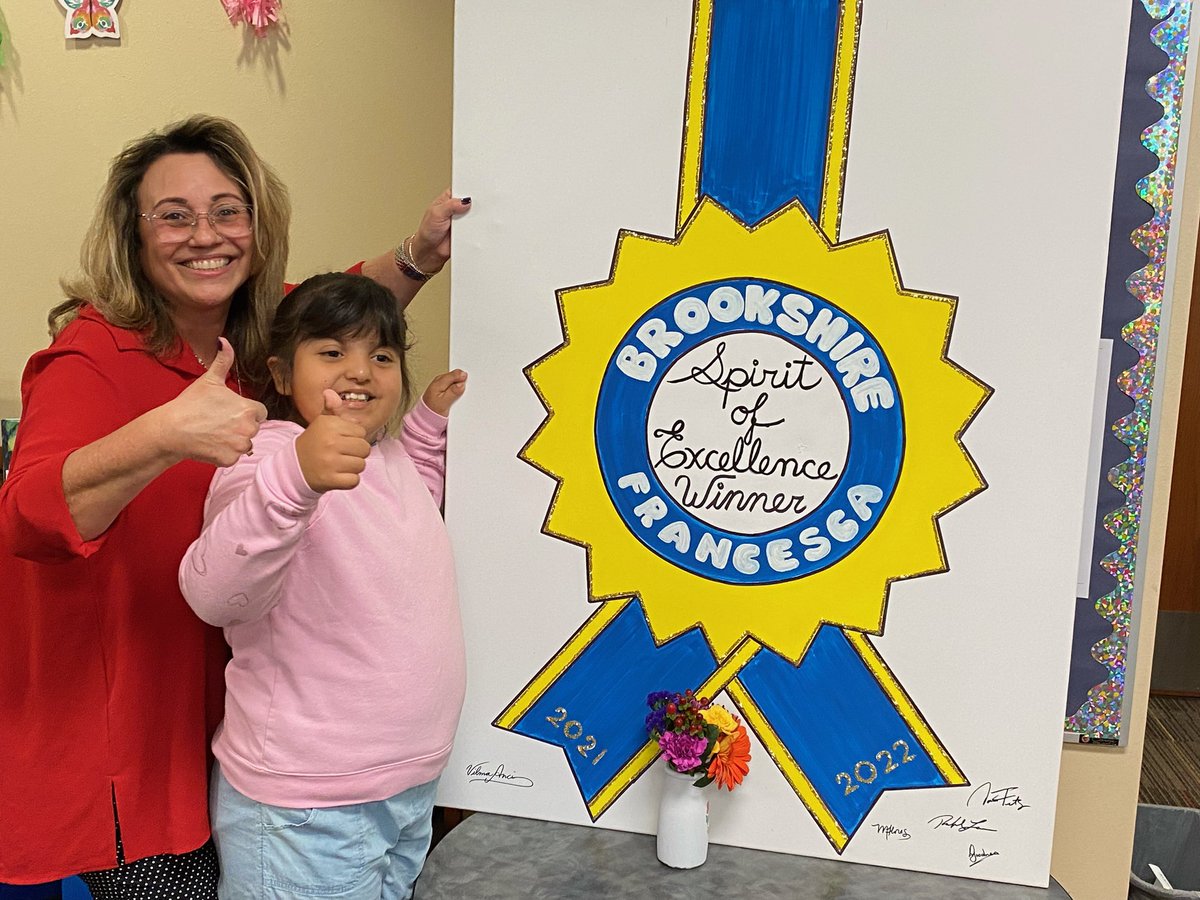 Congratulations to Brookshire’s Spirit of Excellence winner, Francesca! We are so proud of you!! 💙💛<a href="/OCPSnews/">ocpsnews</a> <a href="/JMartinez_OCPS/">Jose T. Martinez</a> <a href="/OcpsEast/">OCPS East</a>