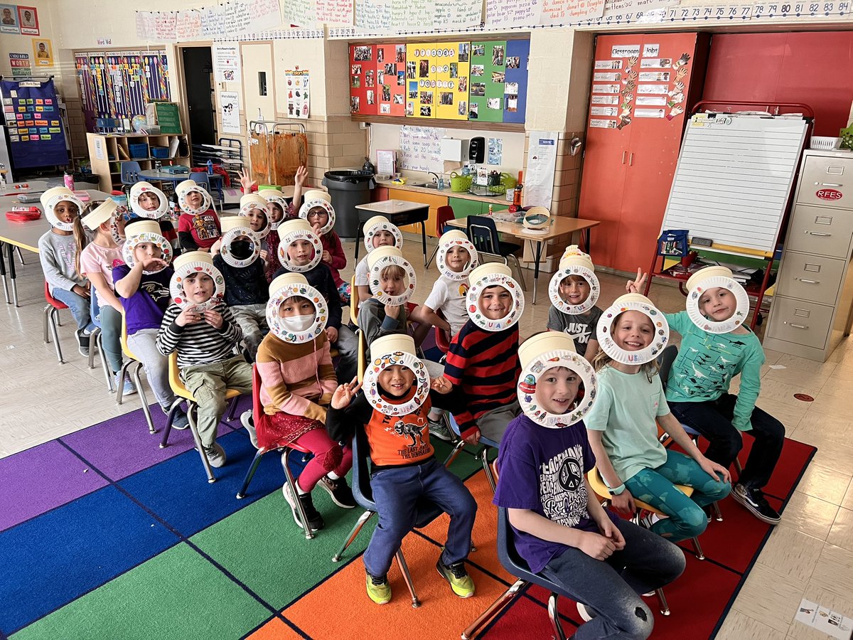 CarneysKinders's tweet photo. Watch out @spacex ! Mrs Carney’s  astronauts are on their way! #kindergarten @missyfanshaw @BaltCoPS @NASA @RodgersForgeES https://t.co/P6VMe6DJqh