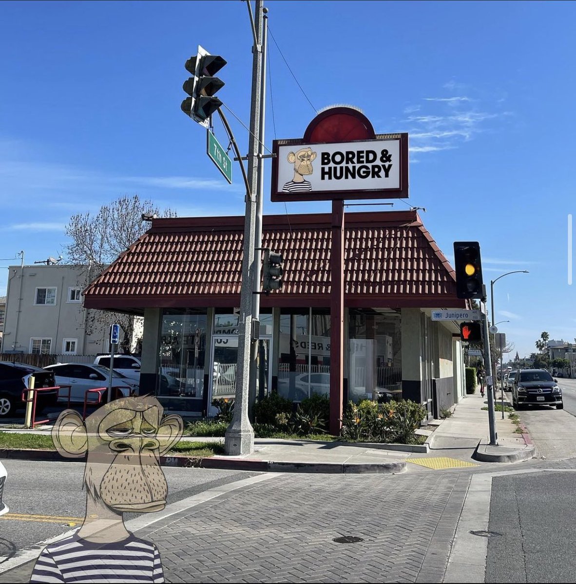There's a literal Bored Ape NFT RESTAURANT opening up this Saturday and not enough people are talking about it 🦍🍔🍟 <a href="/BoredNHngry/">Bored & Hungry</a>