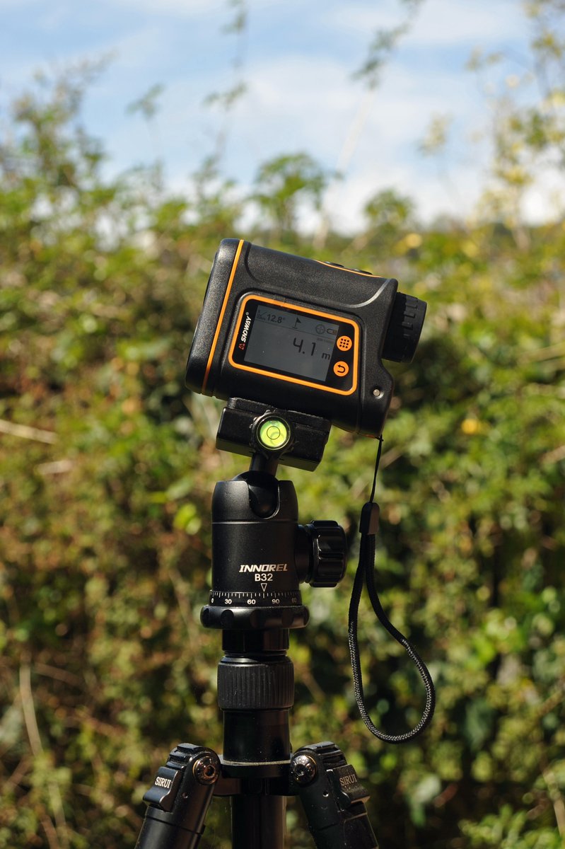LBaghino's tweet photo. The new laser rangefinder #sndway SW-1500B reached me just today! Plenty of functions! A useful tool for measuring #birds of prey distances, I am very satisfied with! https://t.co/Q8WnMeIjrU